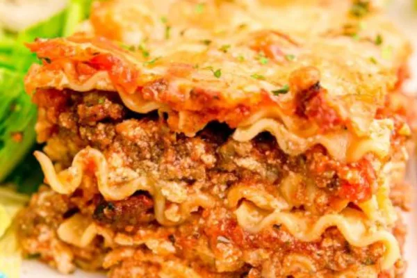 🍽️ HOMEMADE LASAGNE